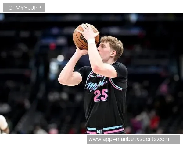 阿德巴约盛赞亚库乔尼斯边打边学展现出色潜力与实力